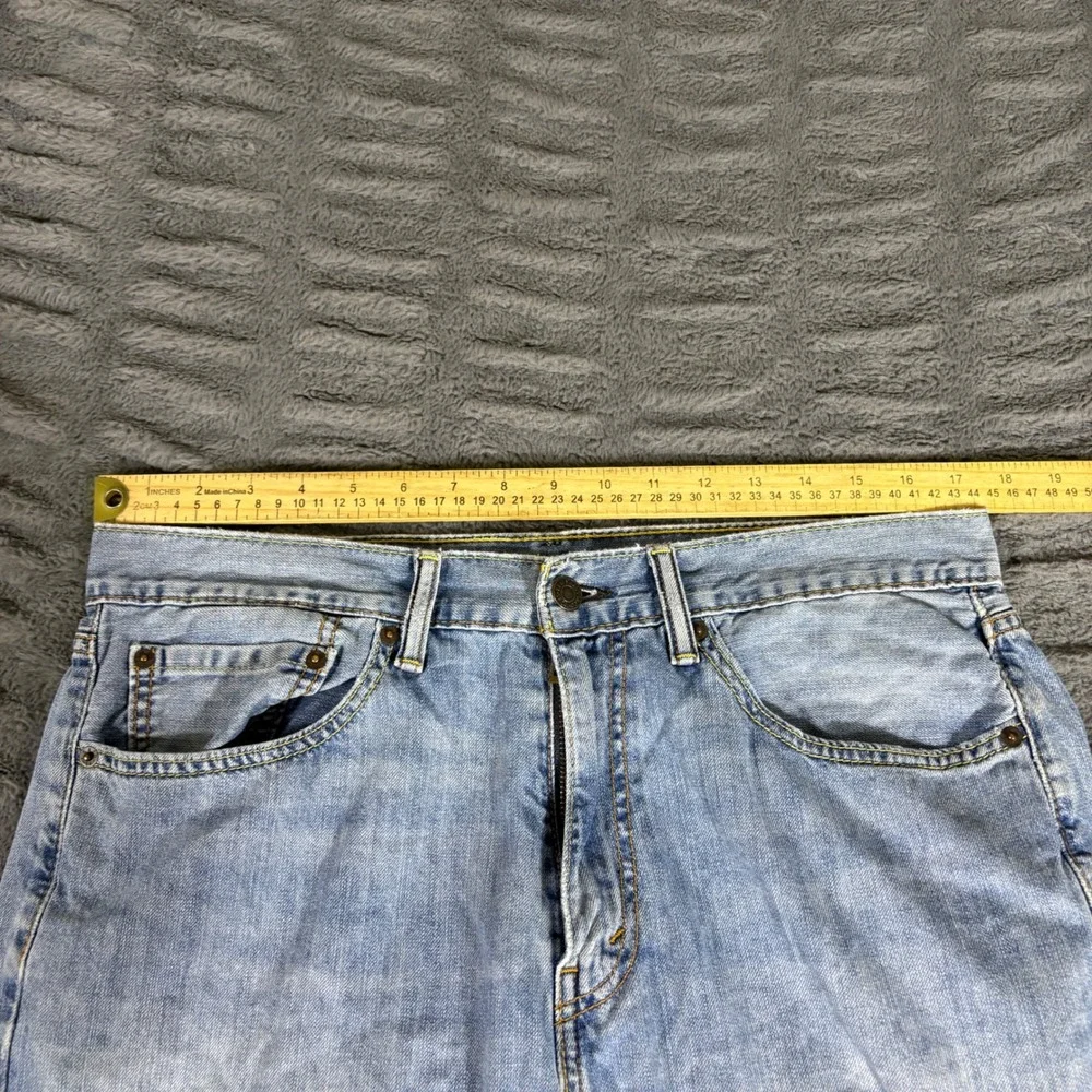 Levis 505 Regular Fit Jeans Mens 34x32 Light Wash Blue Straight Leg Denim AR122
